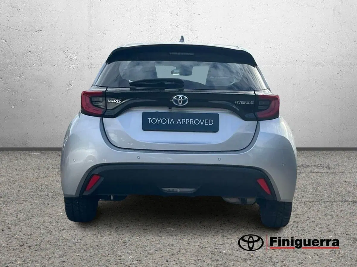 Toyota Yaris usata a Sondrio (4)