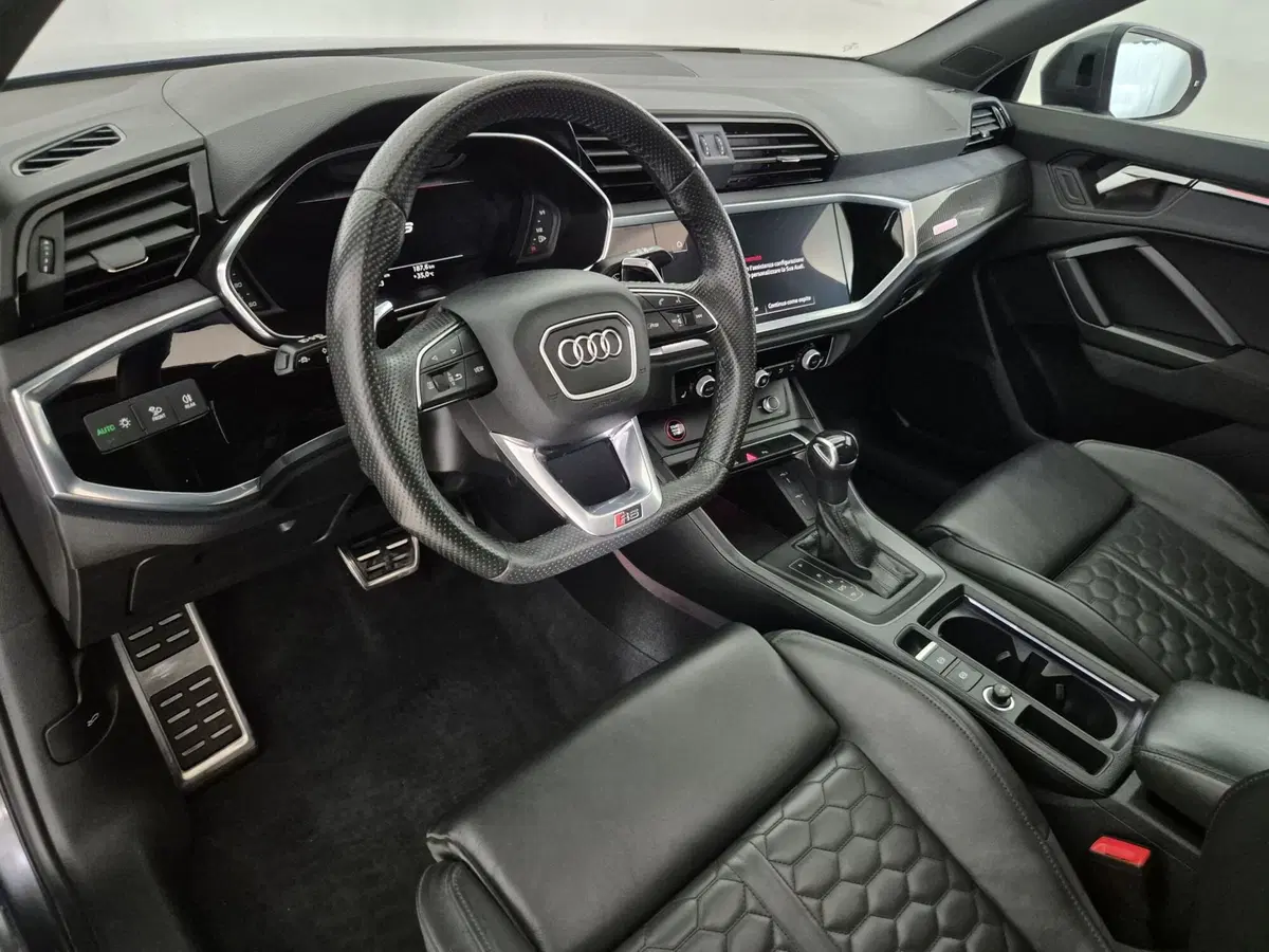 Audi RS Q3 Sportback usata a Torino (6)