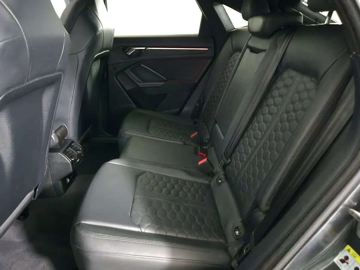 Audi RS Q3 Sportback usata a Torino (7)