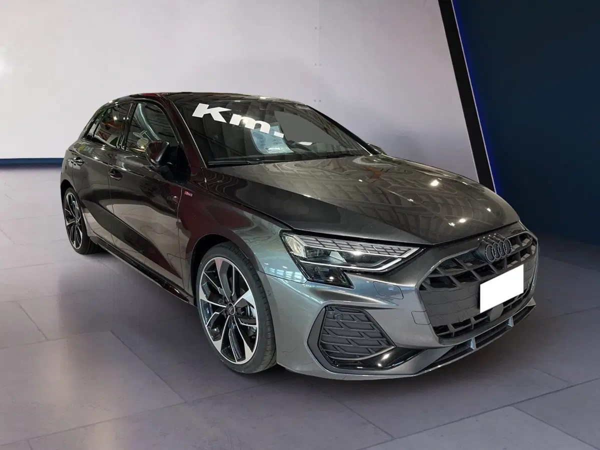 Audi A3 Sportback nuova a Torino (2)