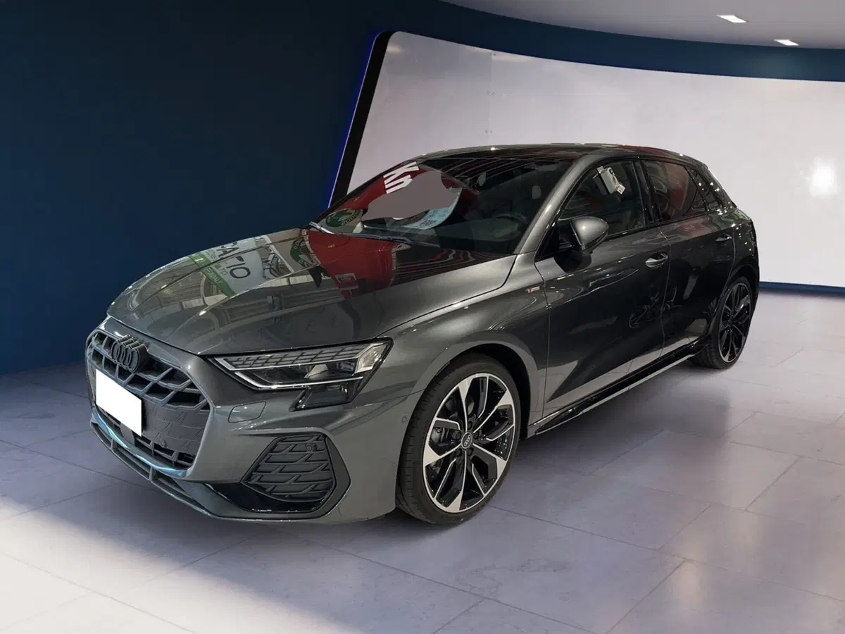 Audi A3 Sportback nuova a Torino (3)