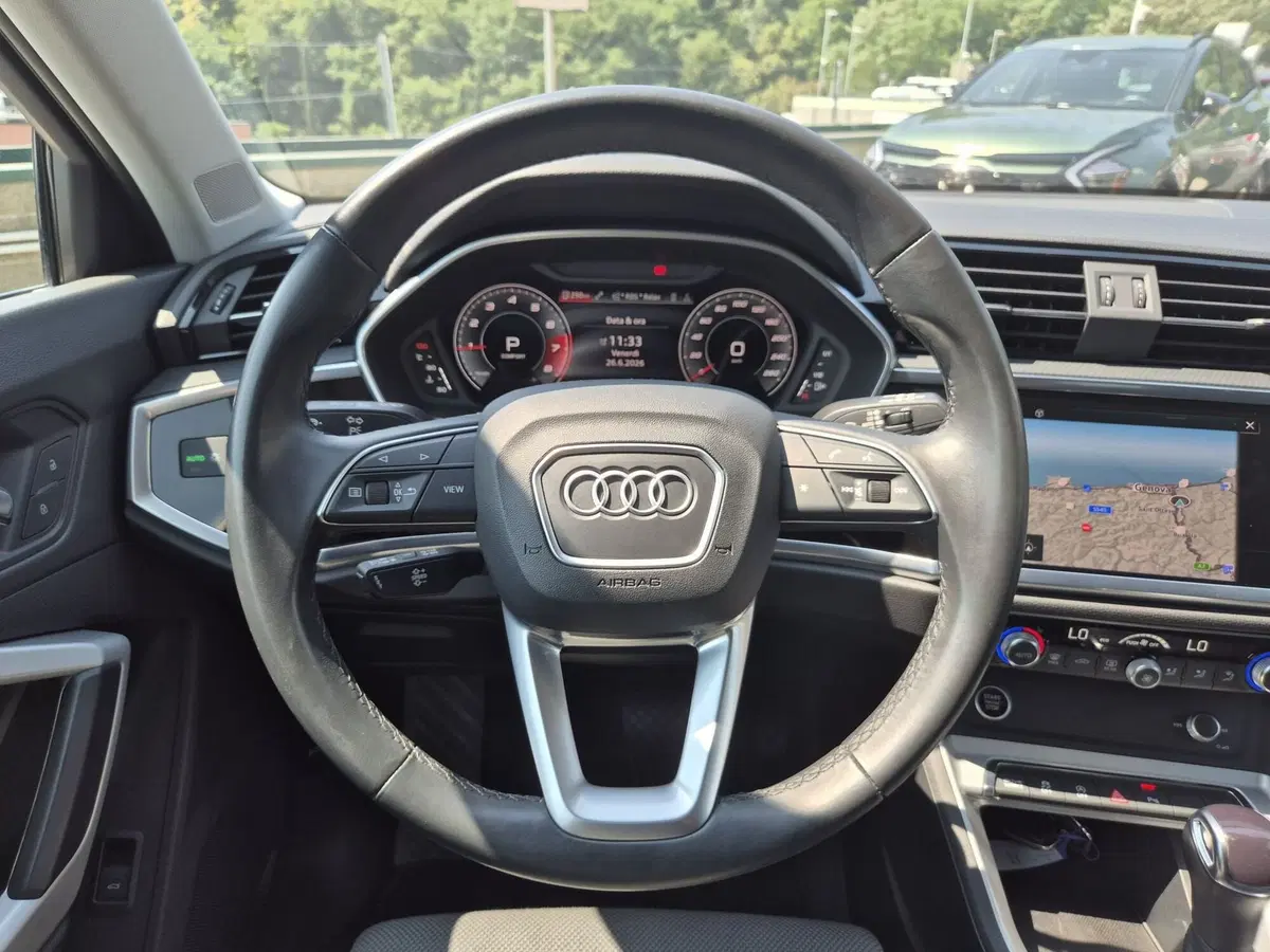 Audi Q3 Sportback usata  (18)