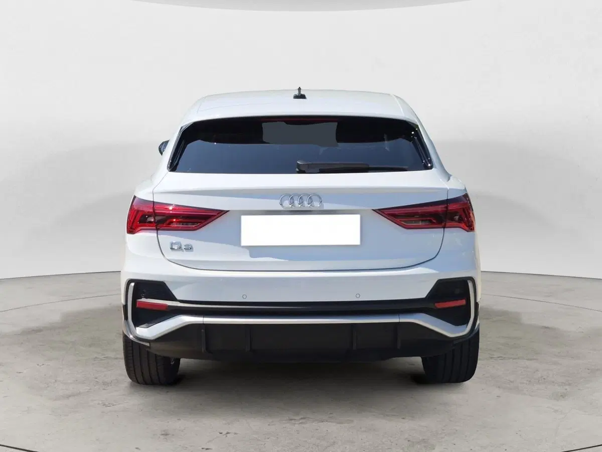 Audi Q3 Sportback usata  (3)