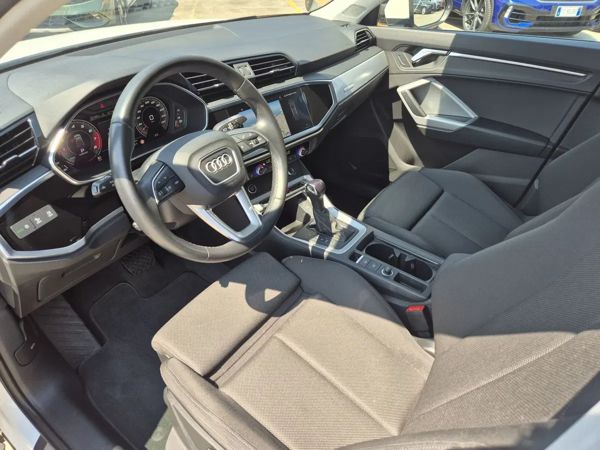 Audi Q3 Sportback usata  (6)