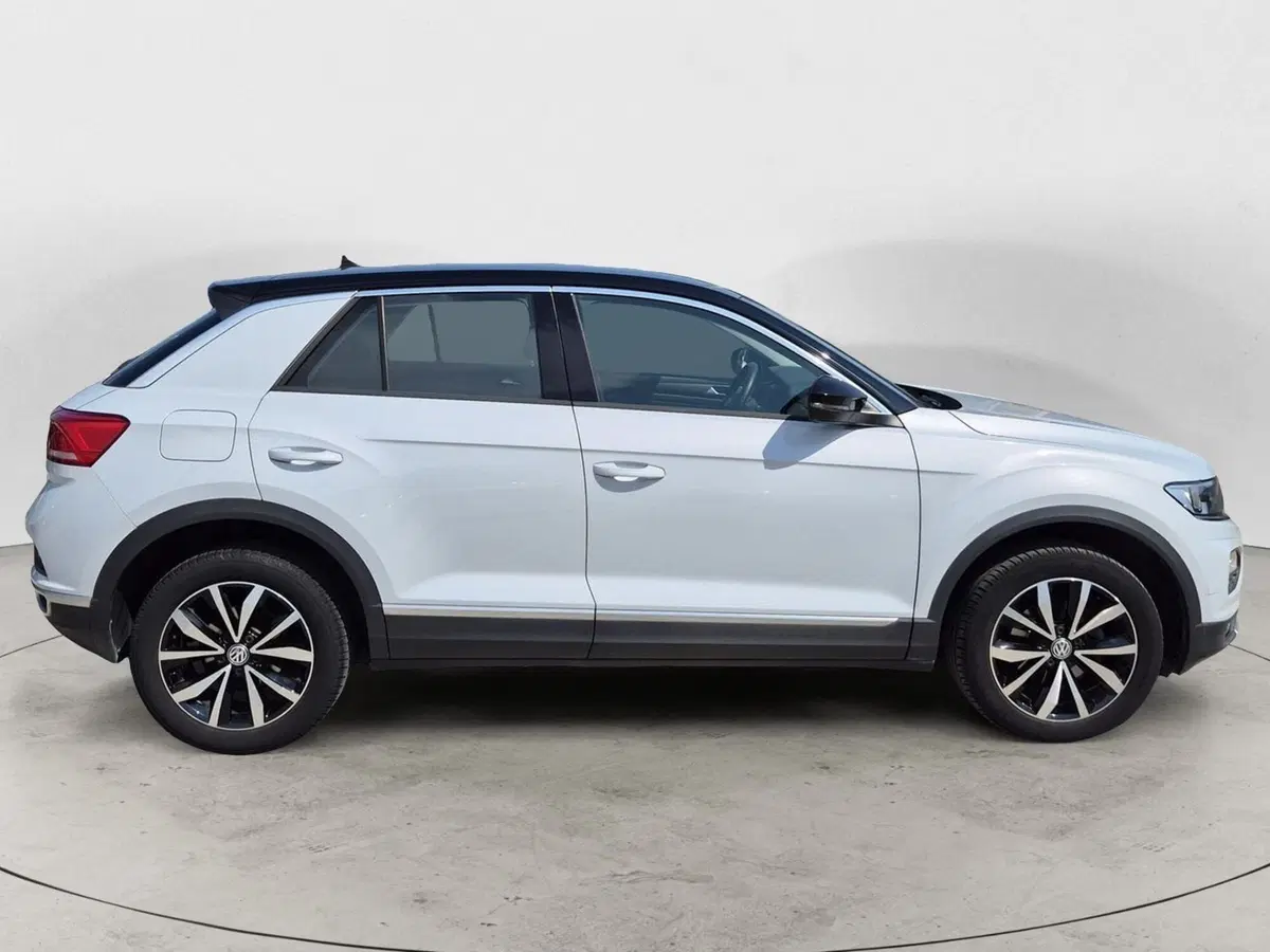 Volkswagen T-Roc usata  (5)