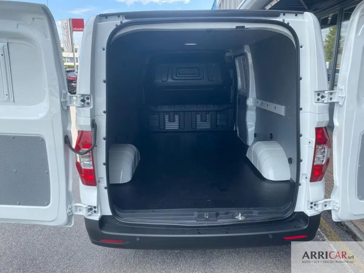 Maxus eDeliver3 nuova a Bergamo (8)