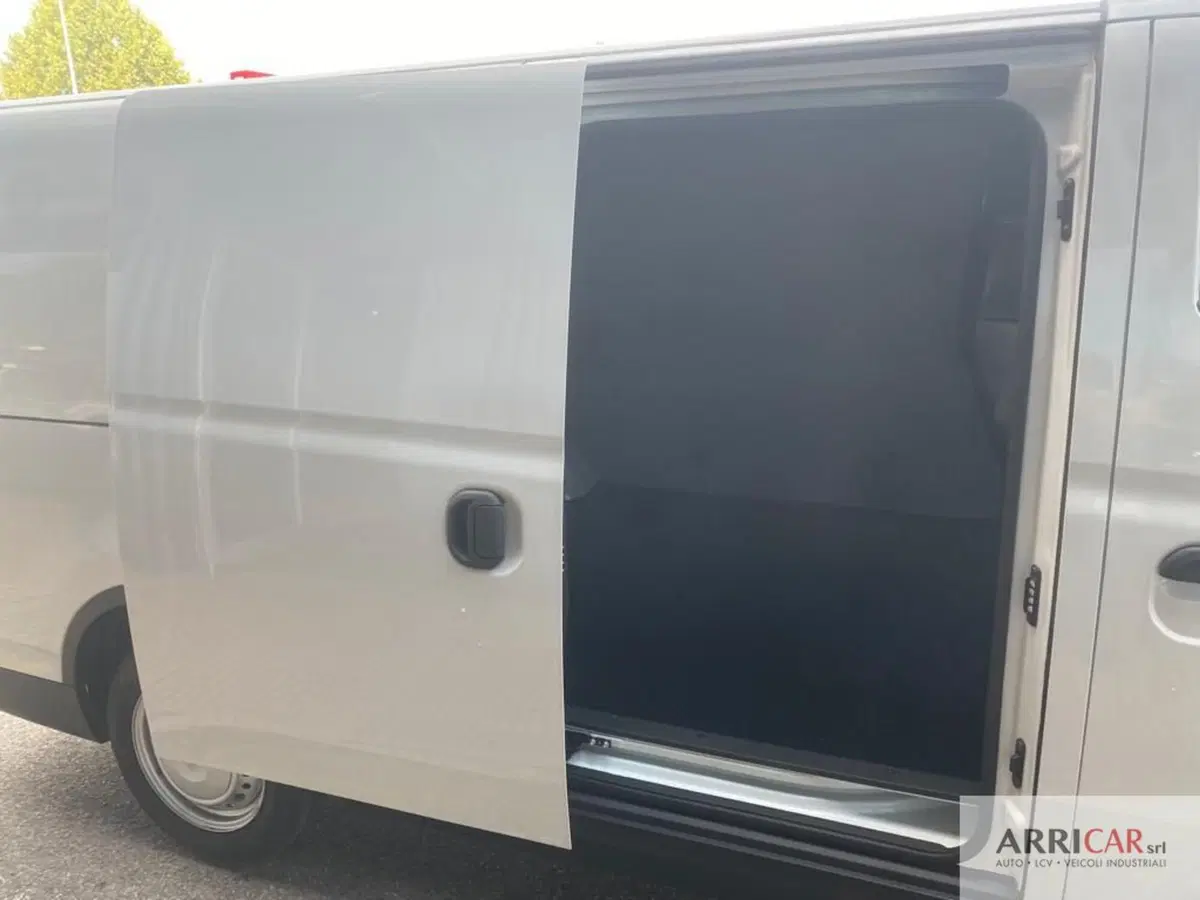 Maxus eDeliver3 nuova a Bergamo (9)
