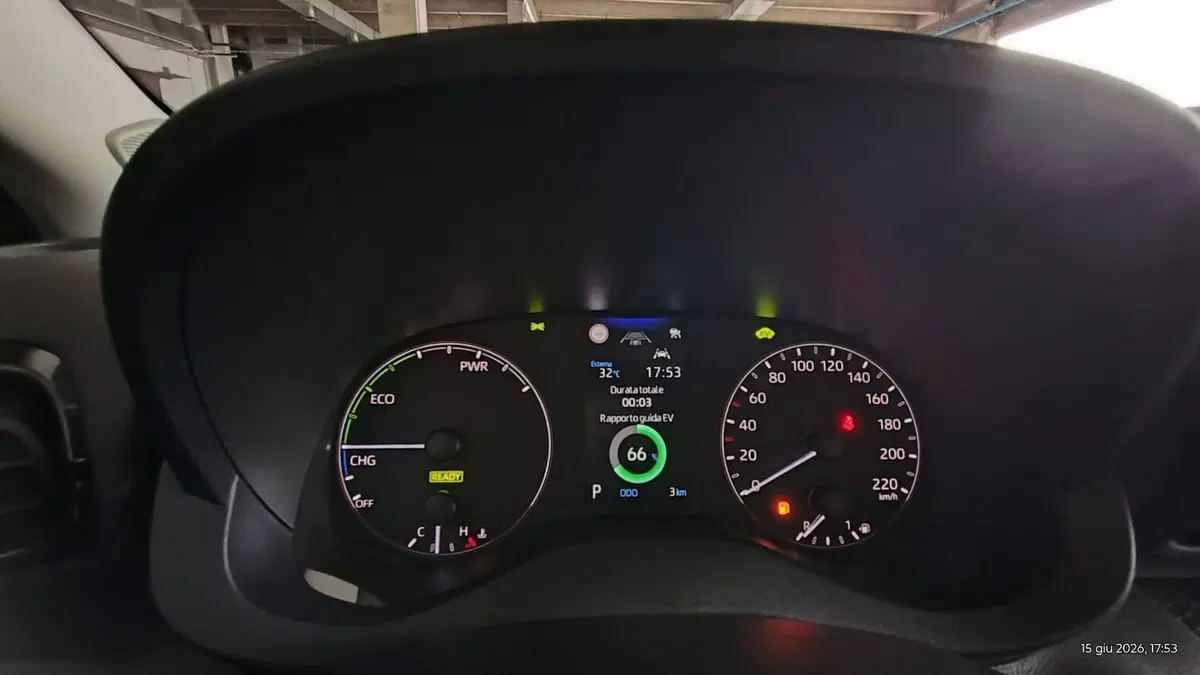 Mazda Mazda2 Hybrid nuova a Belluno (15)