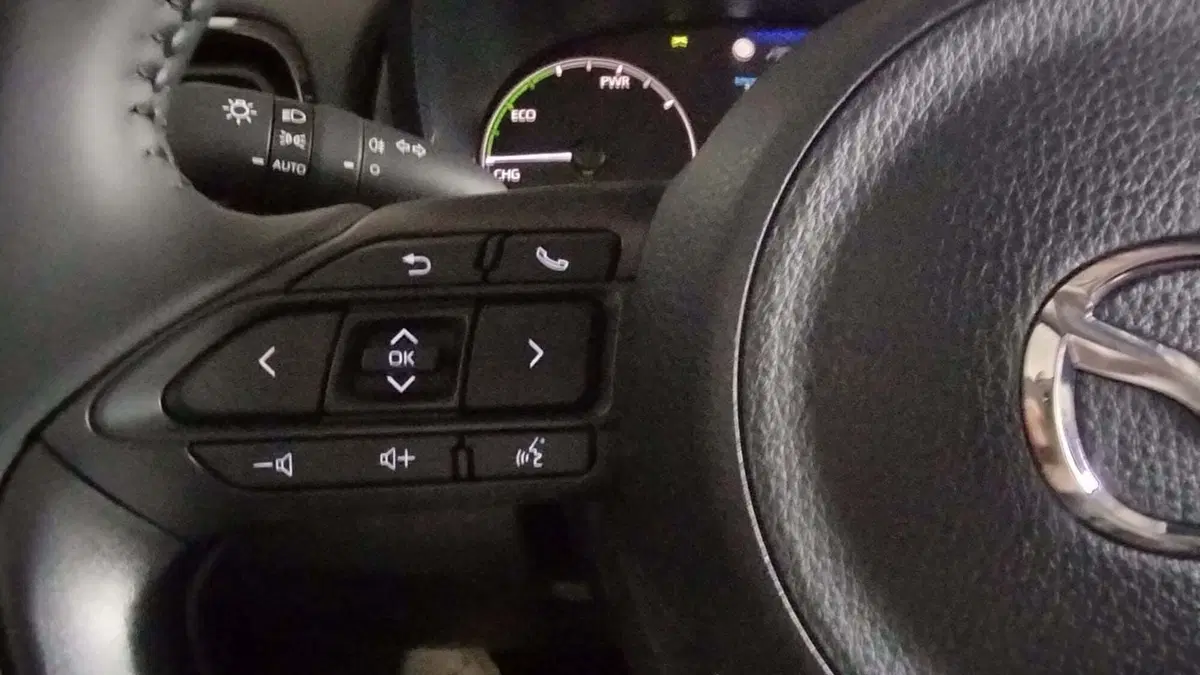 Mazda Mazda2 Hybrid nuova a Belluno (16)