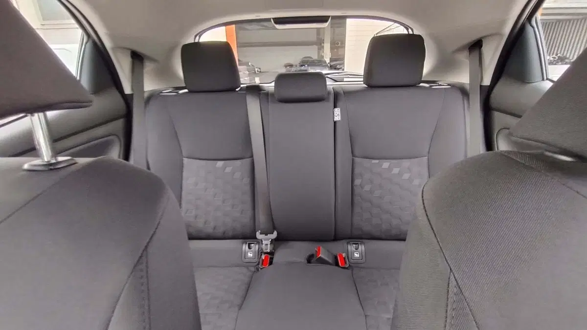 Mazda Mazda2 Hybrid nuova a Belluno (9)