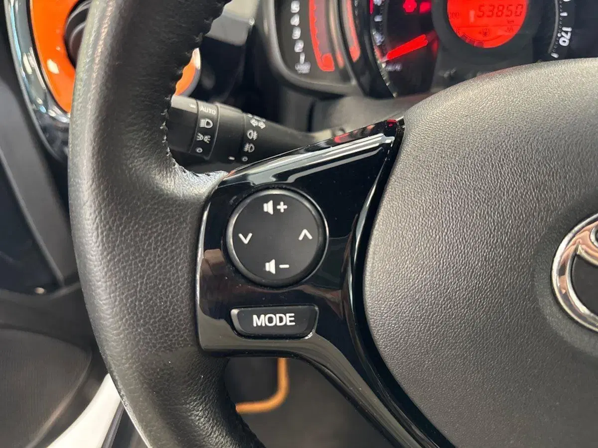 Toyota Aygo usata a Prato (16)