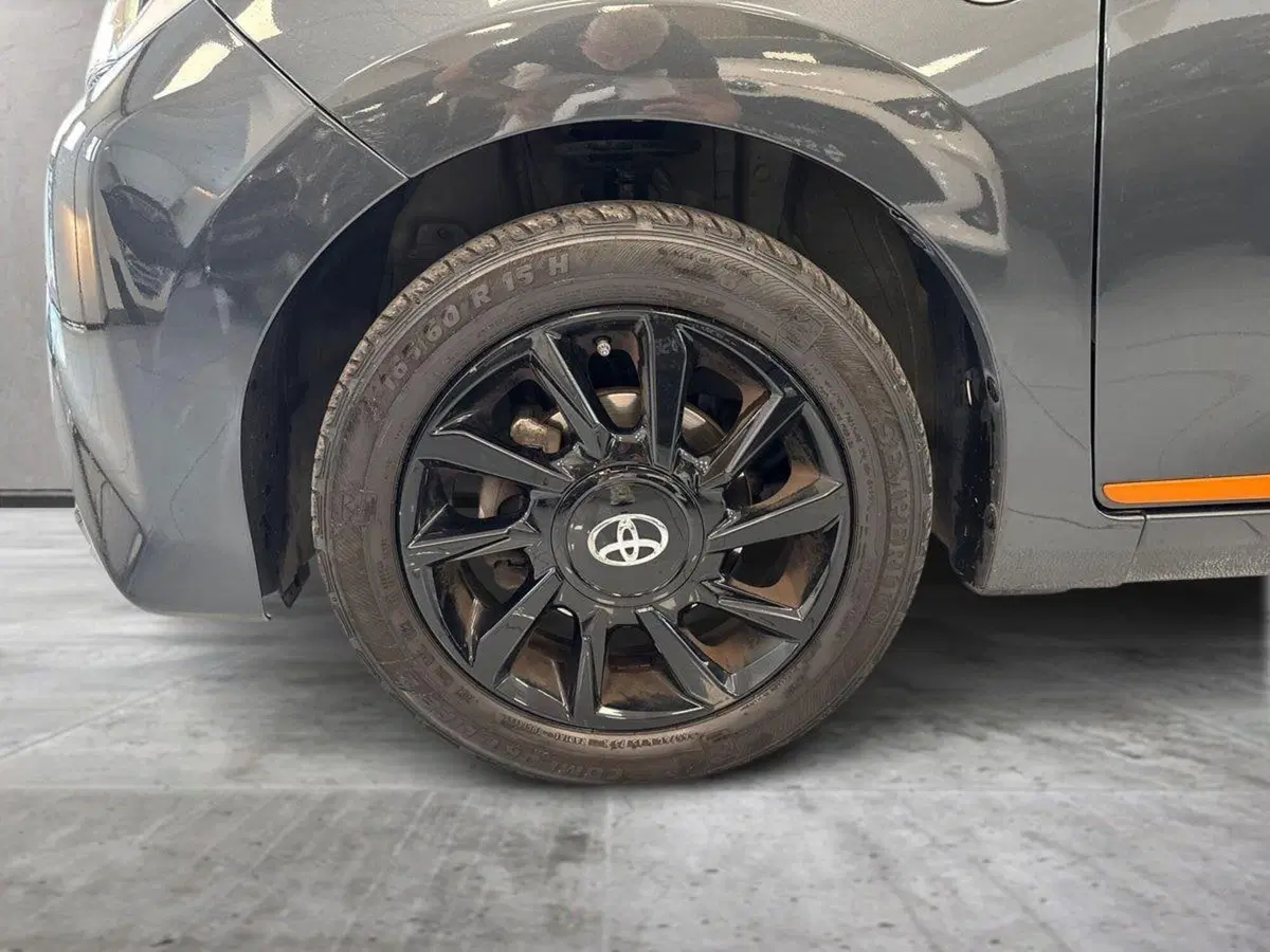 Toyota Aygo usata a Prato (9)