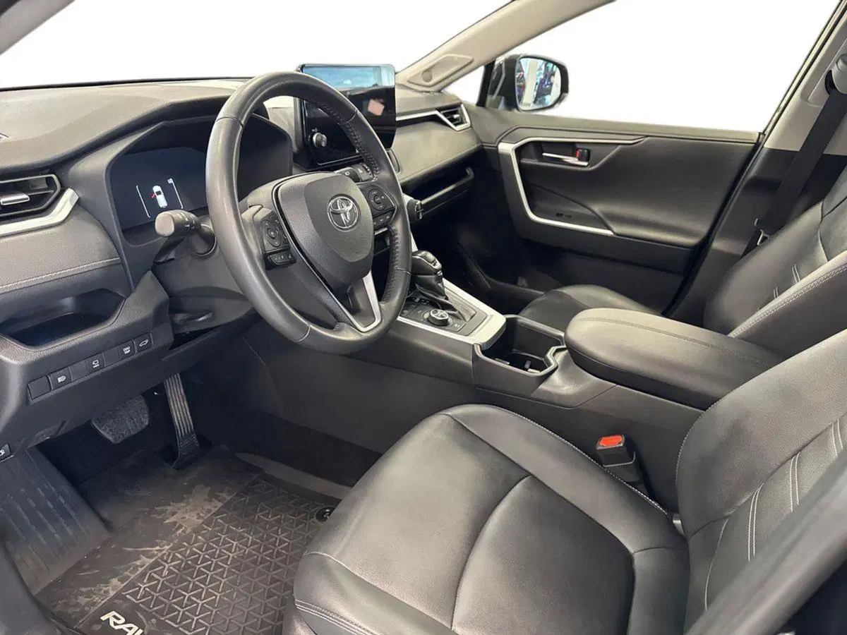 Toyota Rav4 usata a Prato (9)