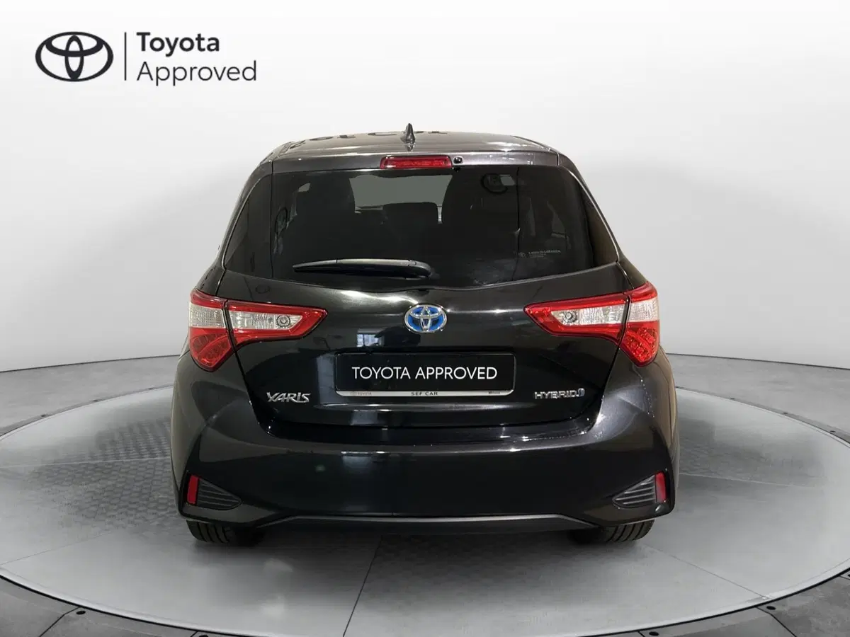 Toyota Yaris usata a Milano (4)