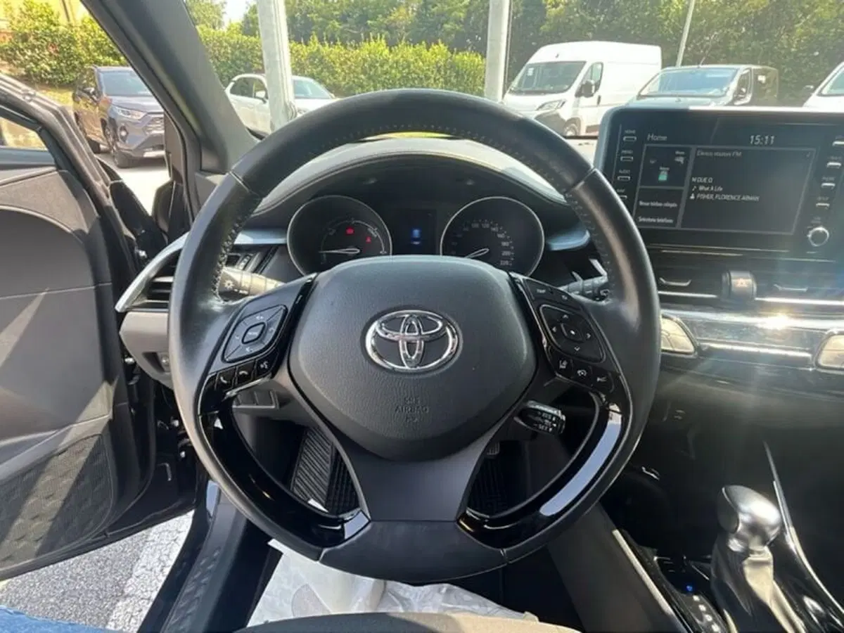 Toyota Toyota C-HR usata a Vicenza (13)