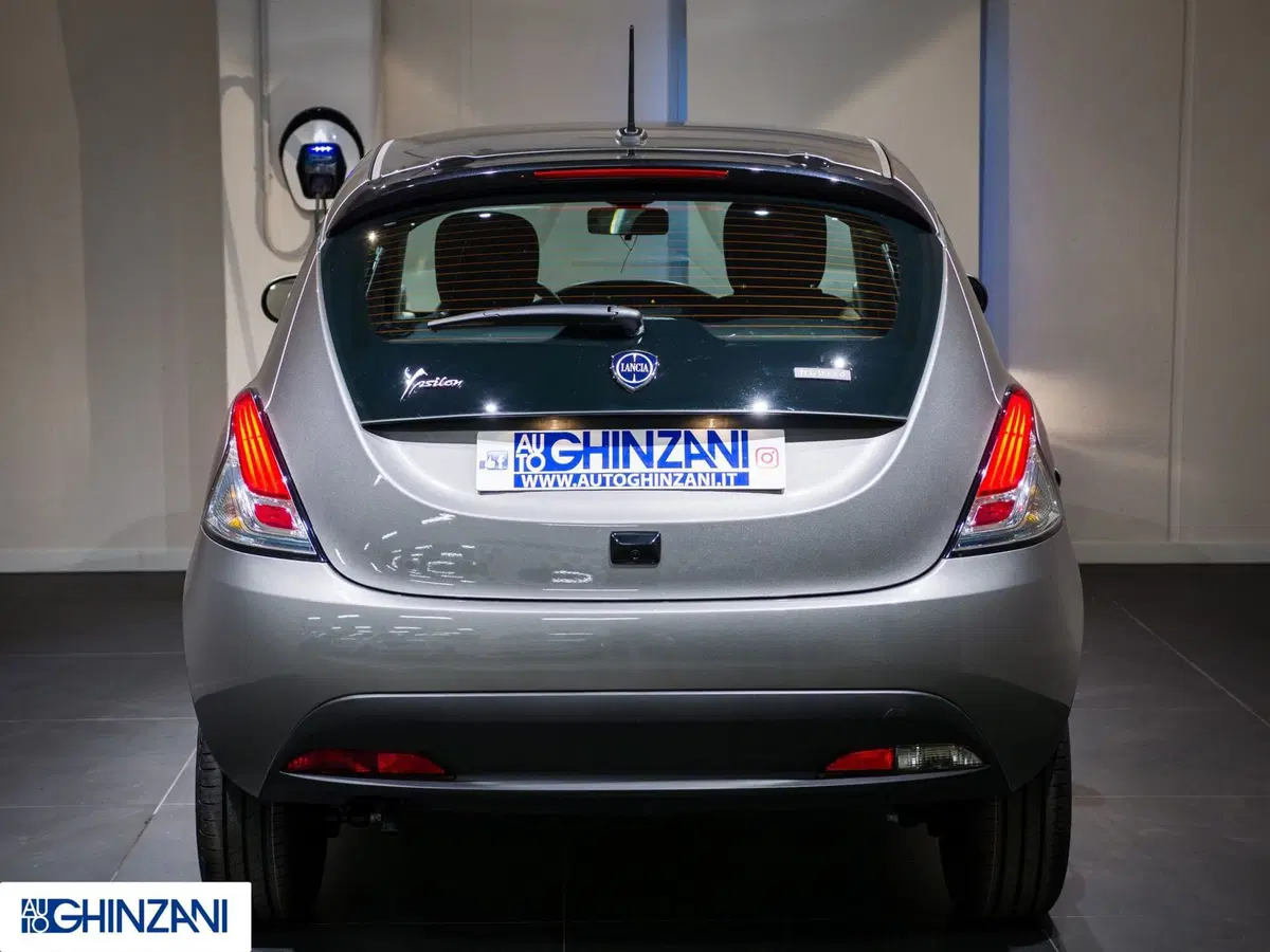 Lancia Ypsilon usata a Bergamo (4)