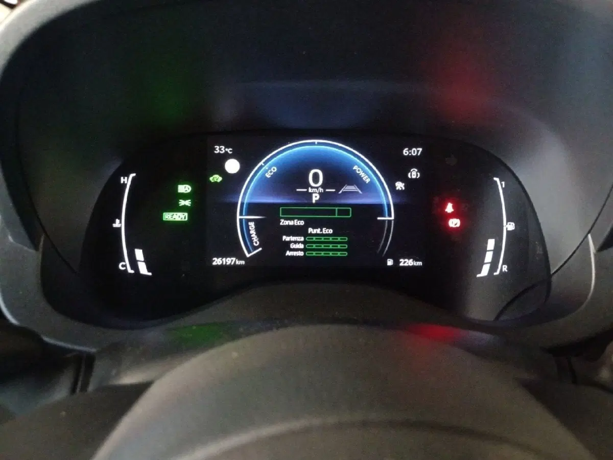 Toyota Yaris usata a Milano (13)