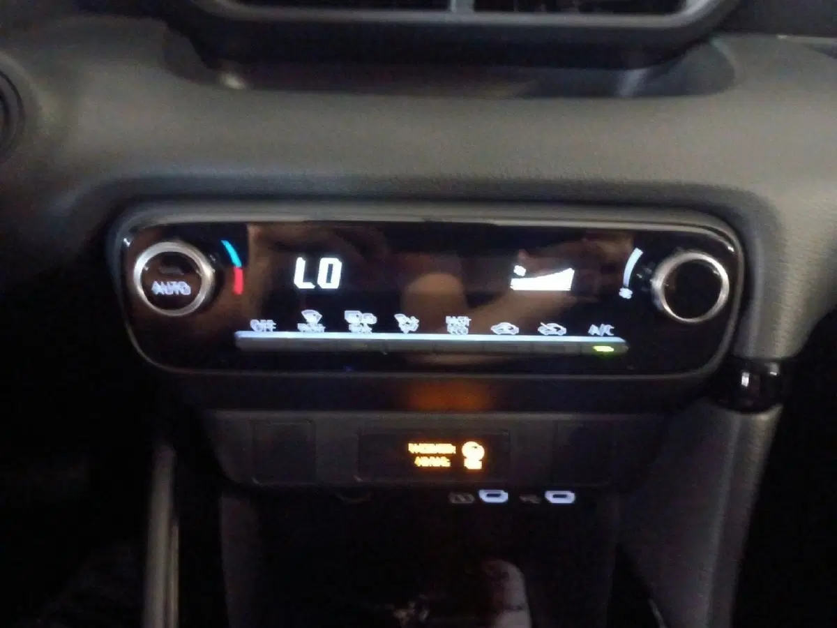 Toyota Yaris usata a Milano (15)