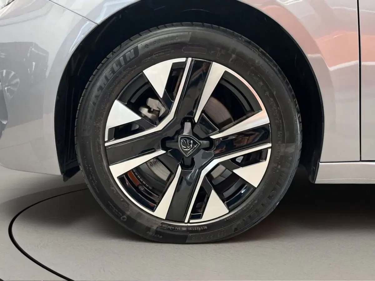 Peugeot 208 usata a Bergamo (11)