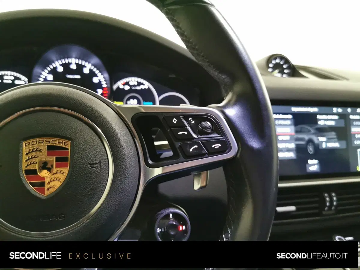 Porsche Cayenne usata a Roma (11)