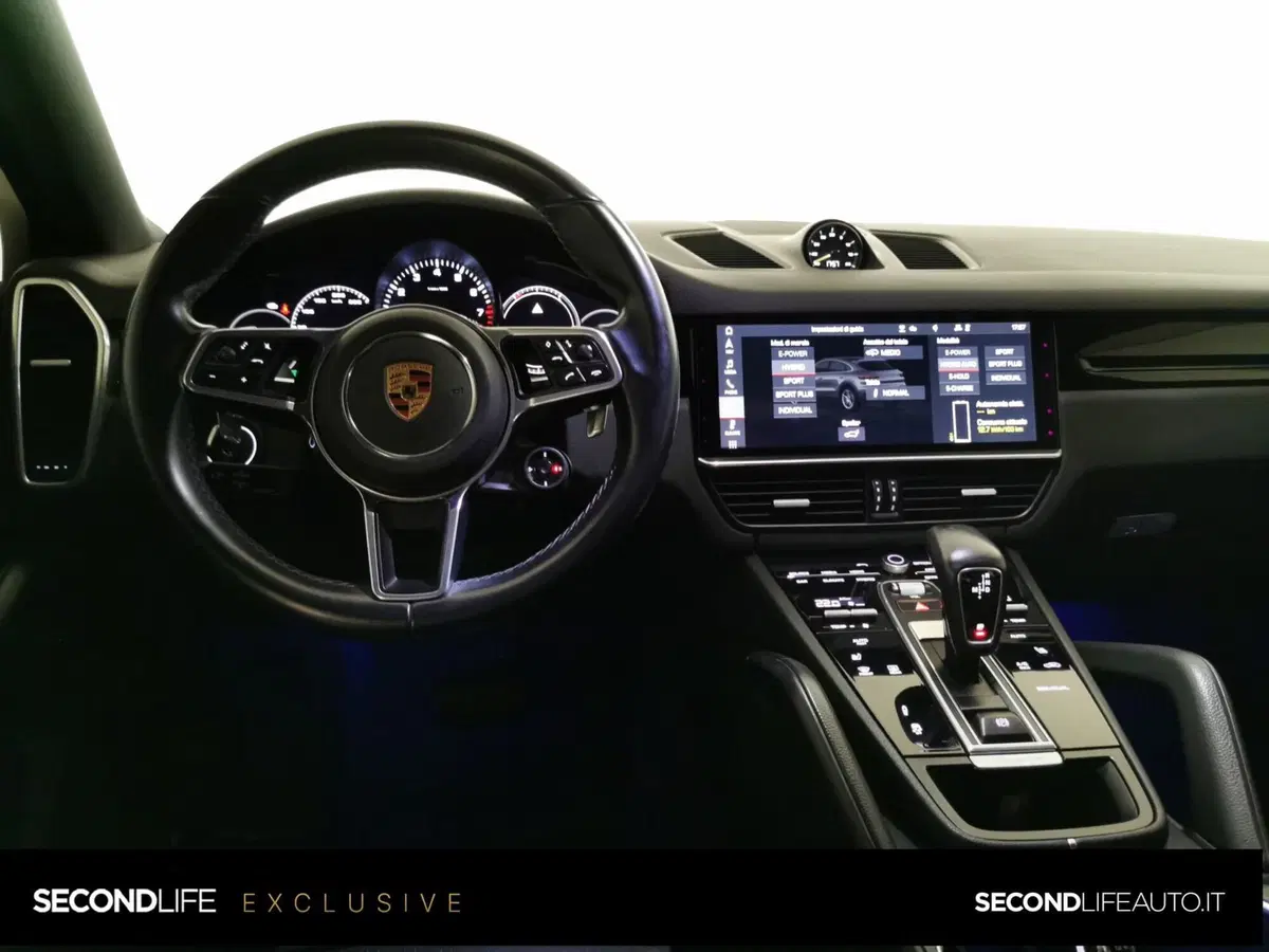 Porsche Cayenne usata a Roma (9)