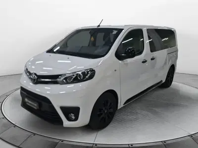 Toyota Proace Verso Verso 2.0D 180 CV L1 D Black Edition del 2021 usata a San Lazzaro di Savena