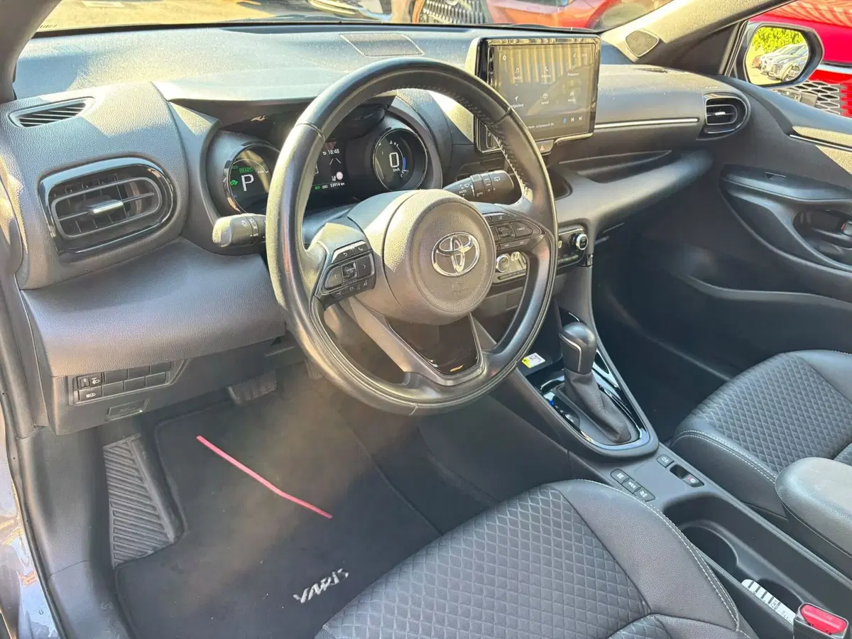 Toyota Yaris usata a Modena (11)