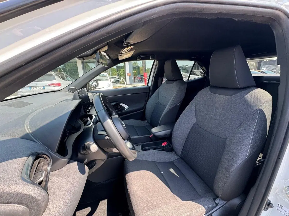 Toyota Yaris Cross usata a Modena (13)