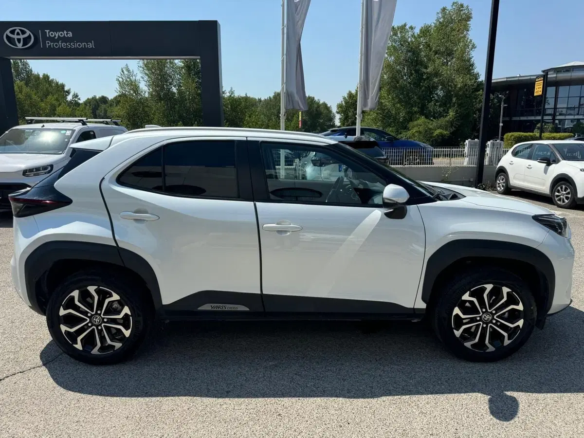 Toyota Yaris Cross usata a Modena (5)
