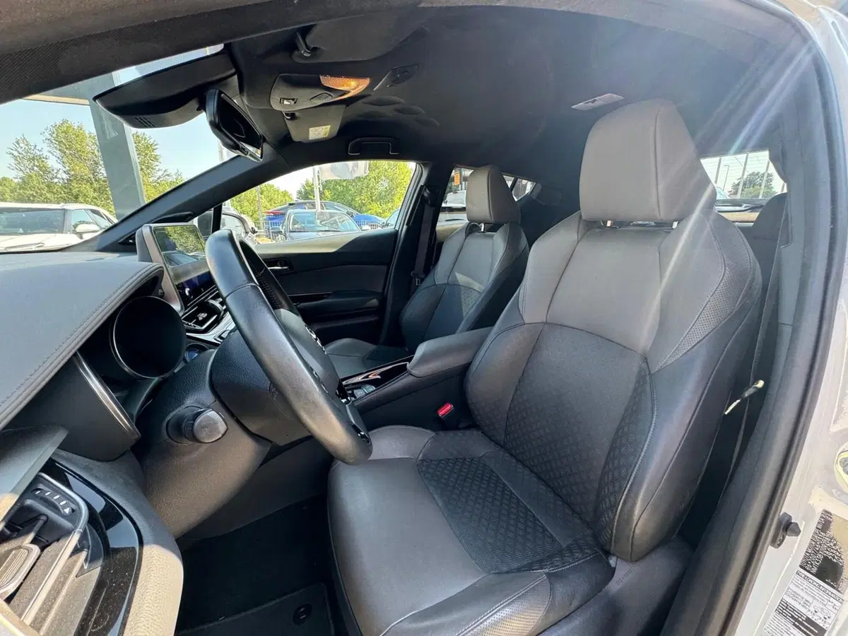 Toyota Toyota C-HR usata a Modena (13)