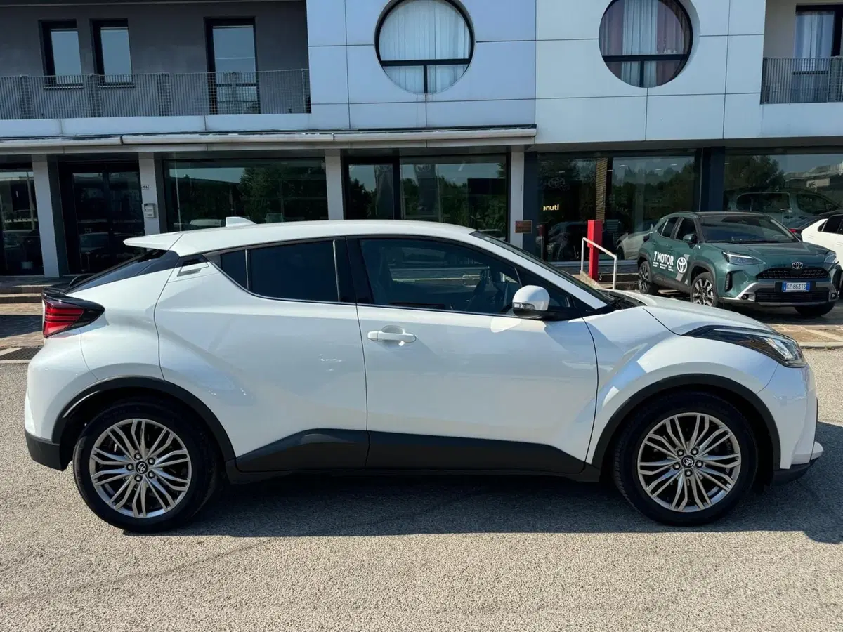 Toyota Toyota C-HR usata a Modena (5)
