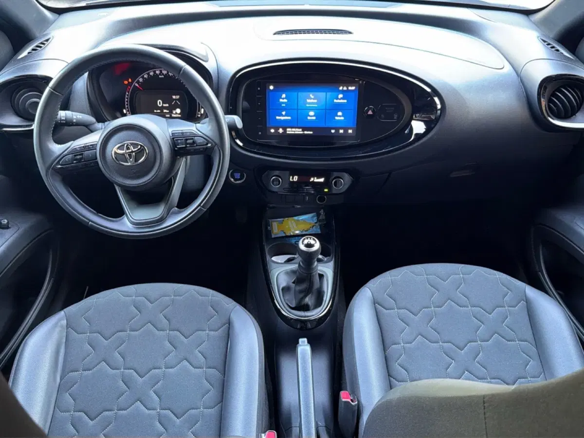 Toyota Aygo X usata a Bologna (10)
