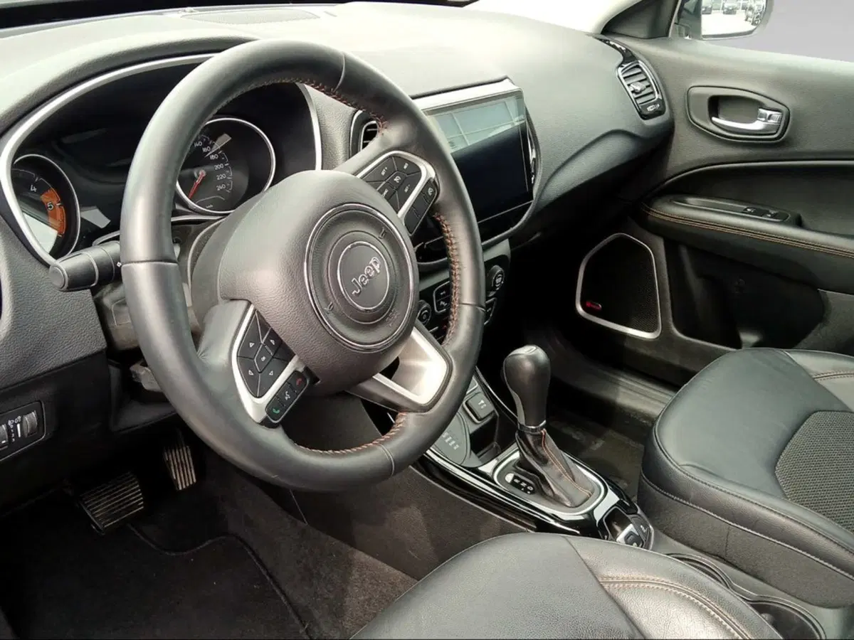 Jeep Compass usata a Livorno (13)