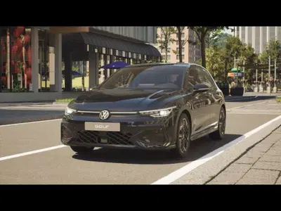 Volkswagen Golf 1.5 etsi 50 Years 115cv dsg nuova a Livorno