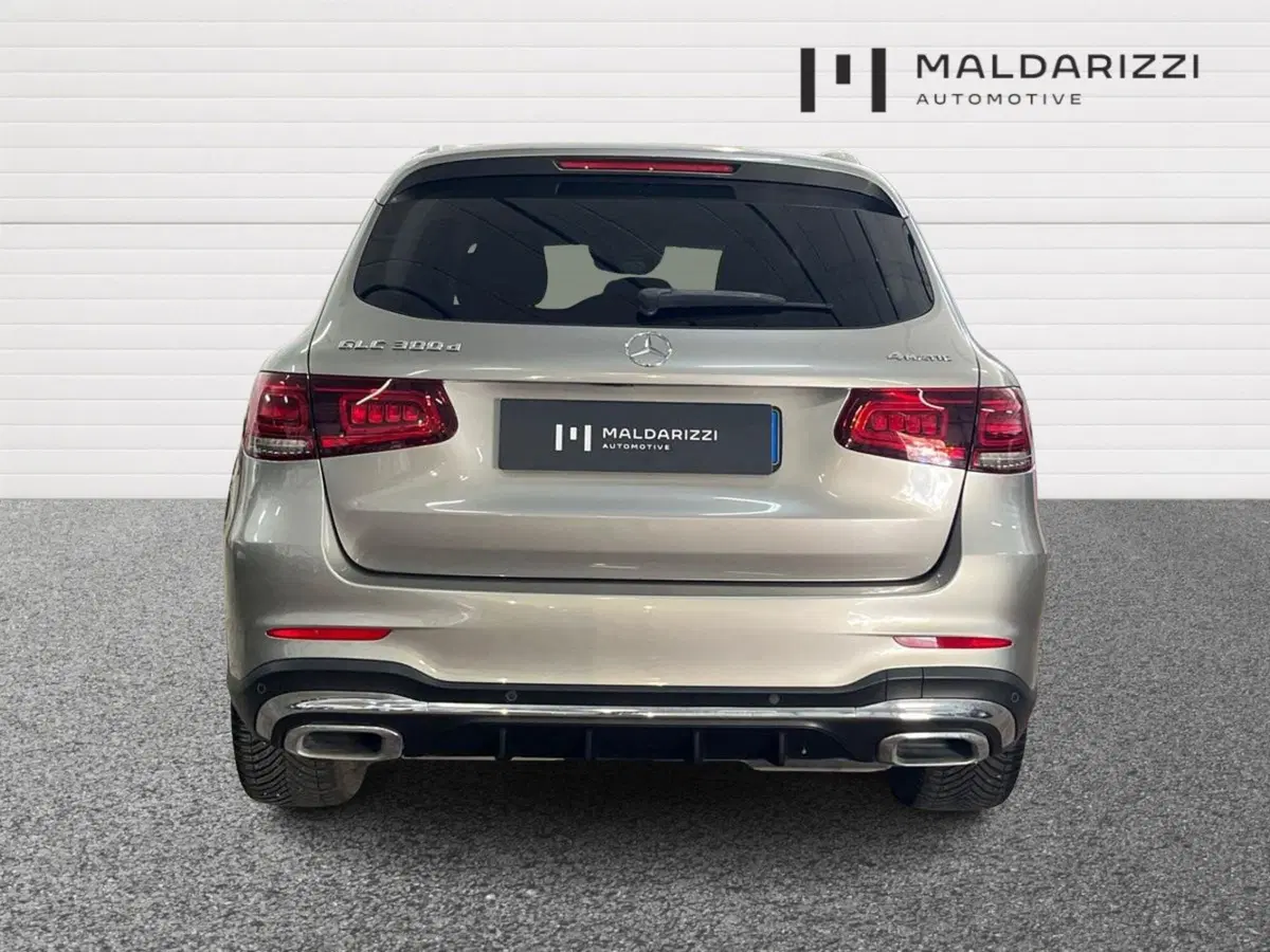 Mercedes-Benz GLC SUV usata a Lecce (3)