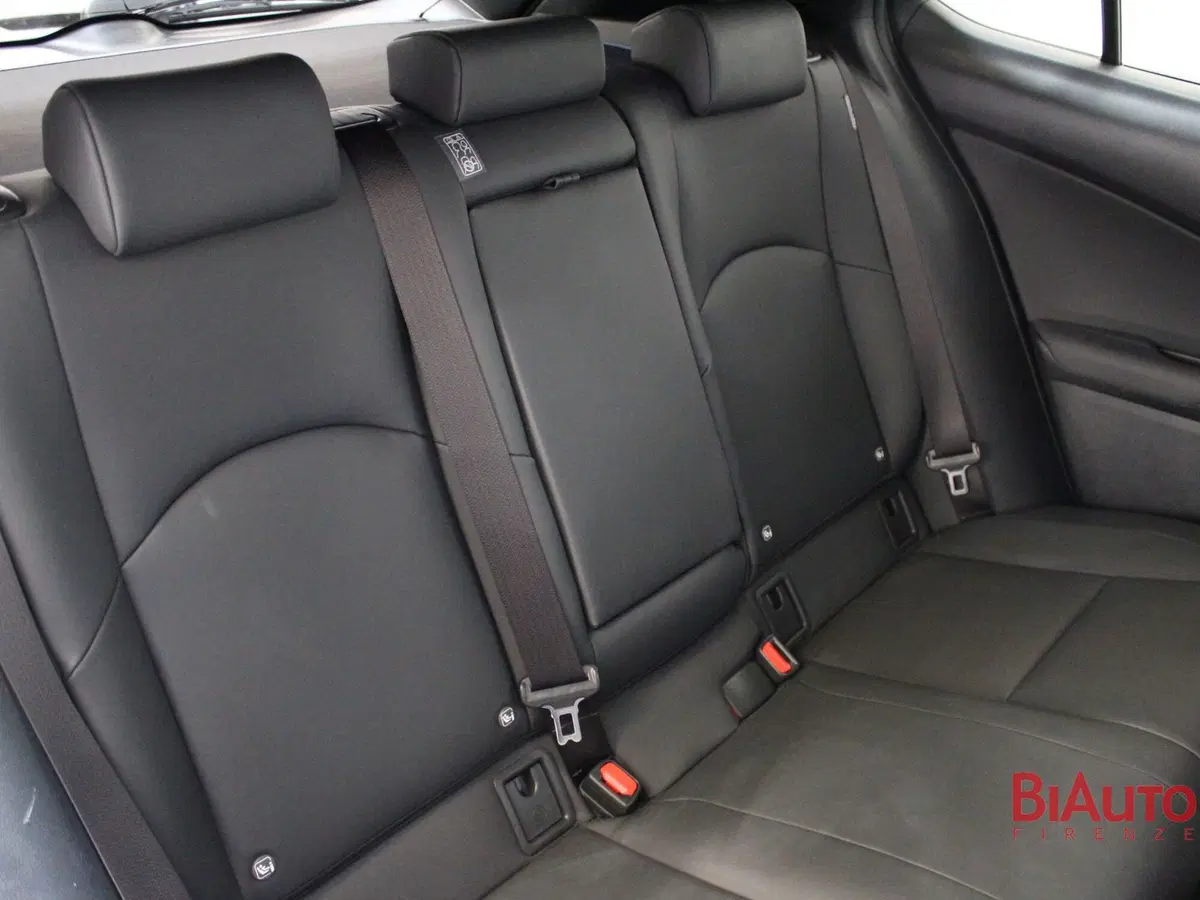 Lexus UX usata a Firenze (8)