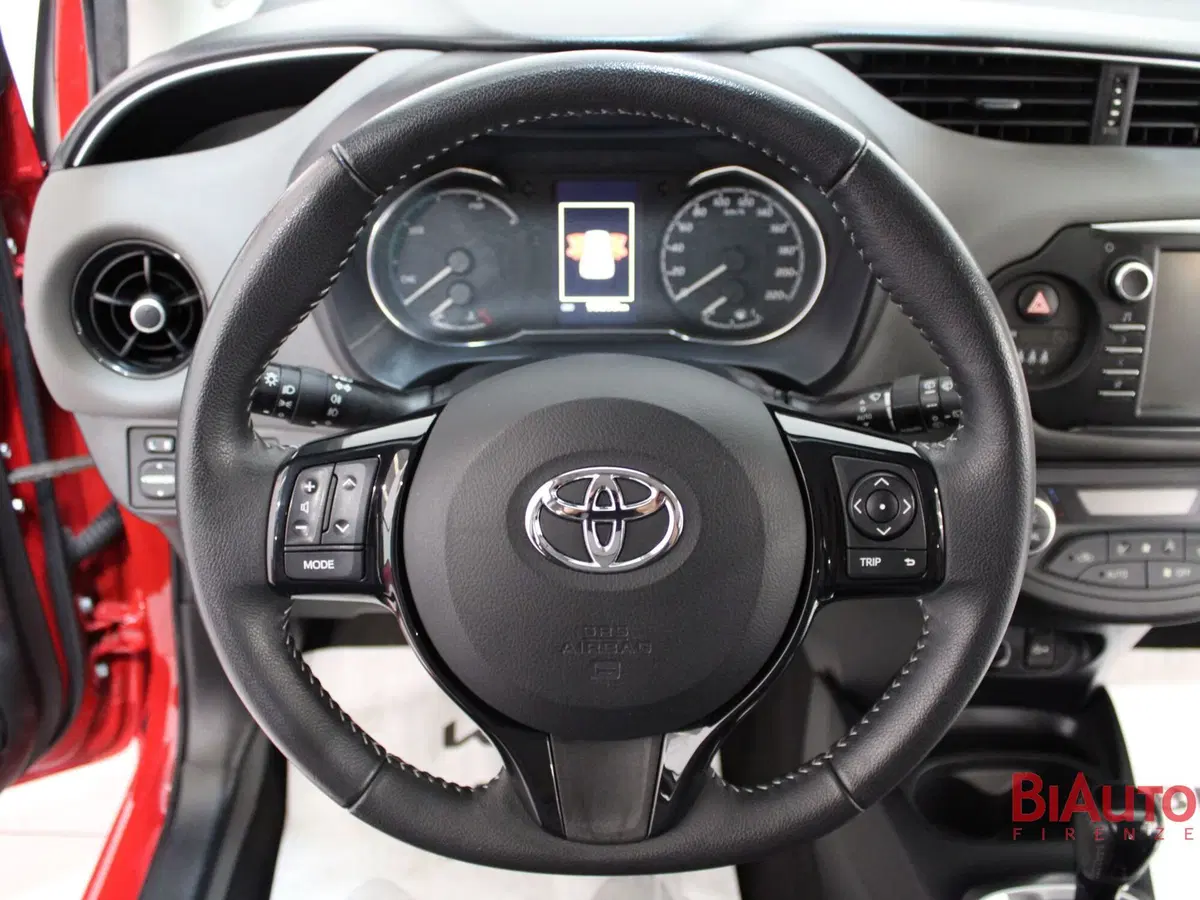 Toyota Yaris usata a Firenze (11)