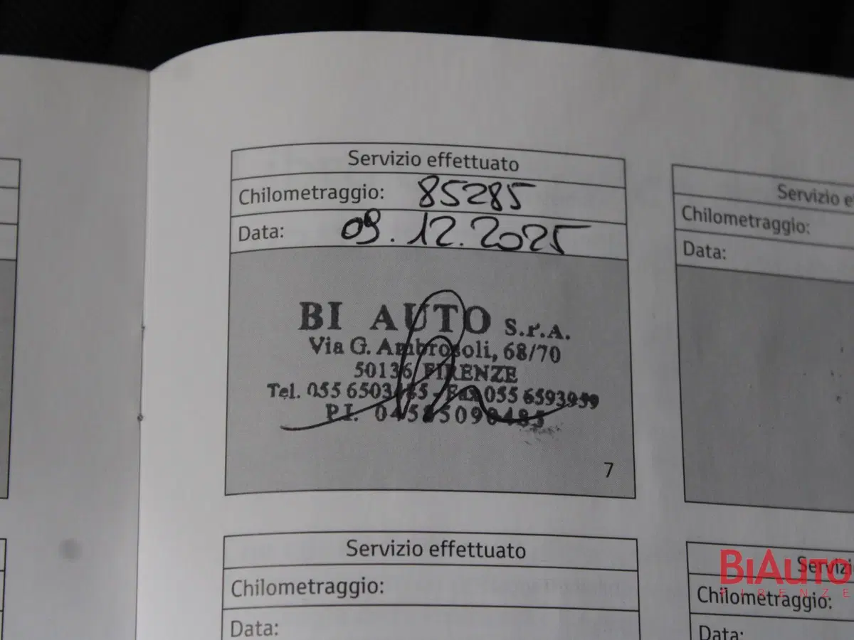 Toyota Yaris usata a Firenze (17)