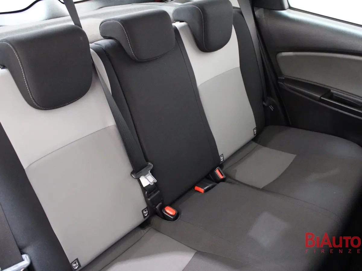 Toyota Yaris usata a Firenze (8)