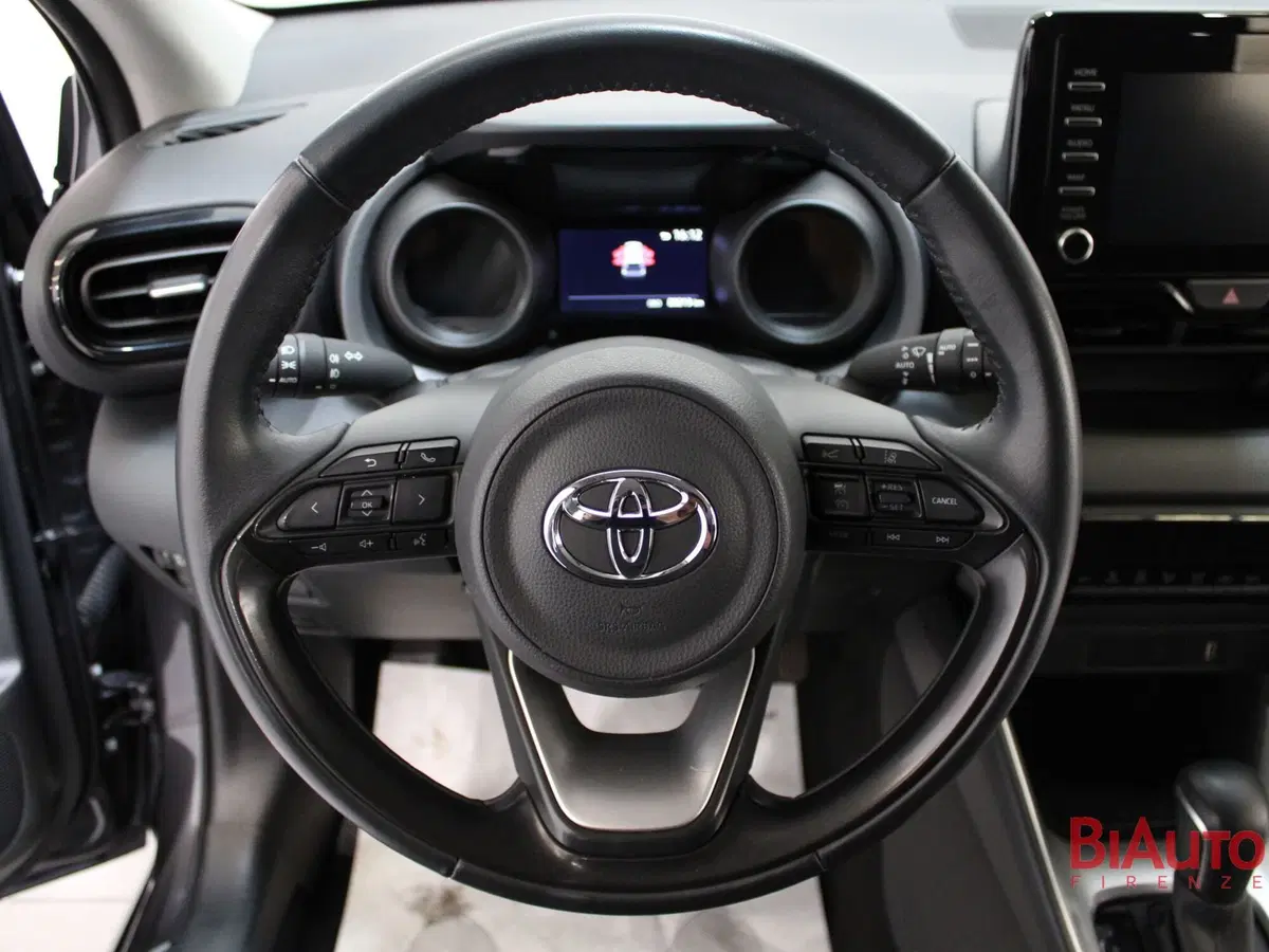Toyota Yaris usata a Firenze (11)
