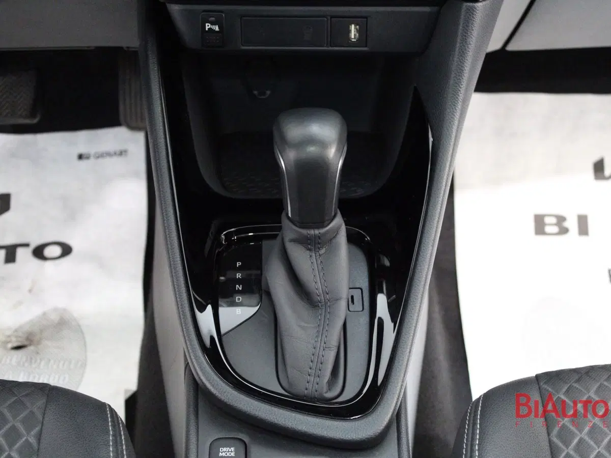 Toyota Yaris usata a Firenze (17)