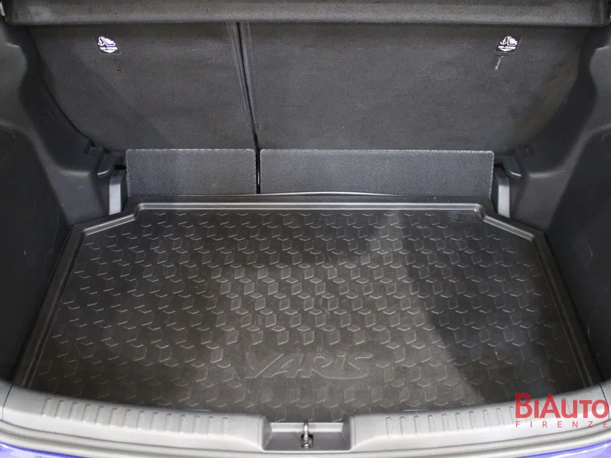 Toyota Yaris usata a Firenze (9)