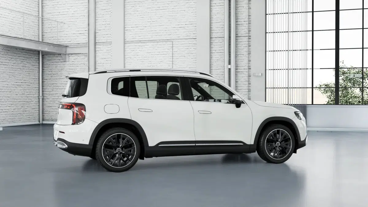 Mercedes-Benz GLB EQ nuova a Chieti (4)