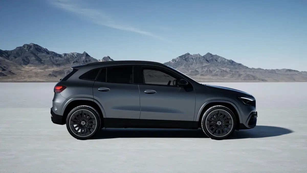 Mercedes-Benz GLA SUV nuova a Pescara (4)