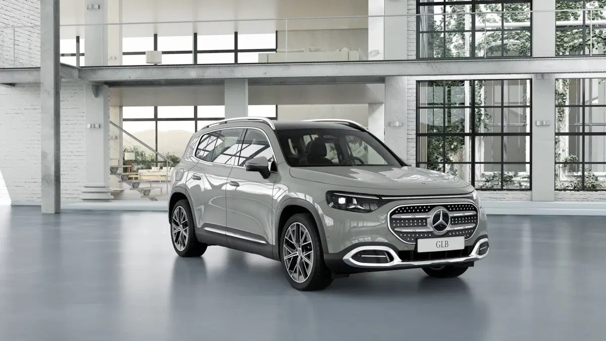 Mercedes-Benz GLB EQ nuova a Pescara (3)