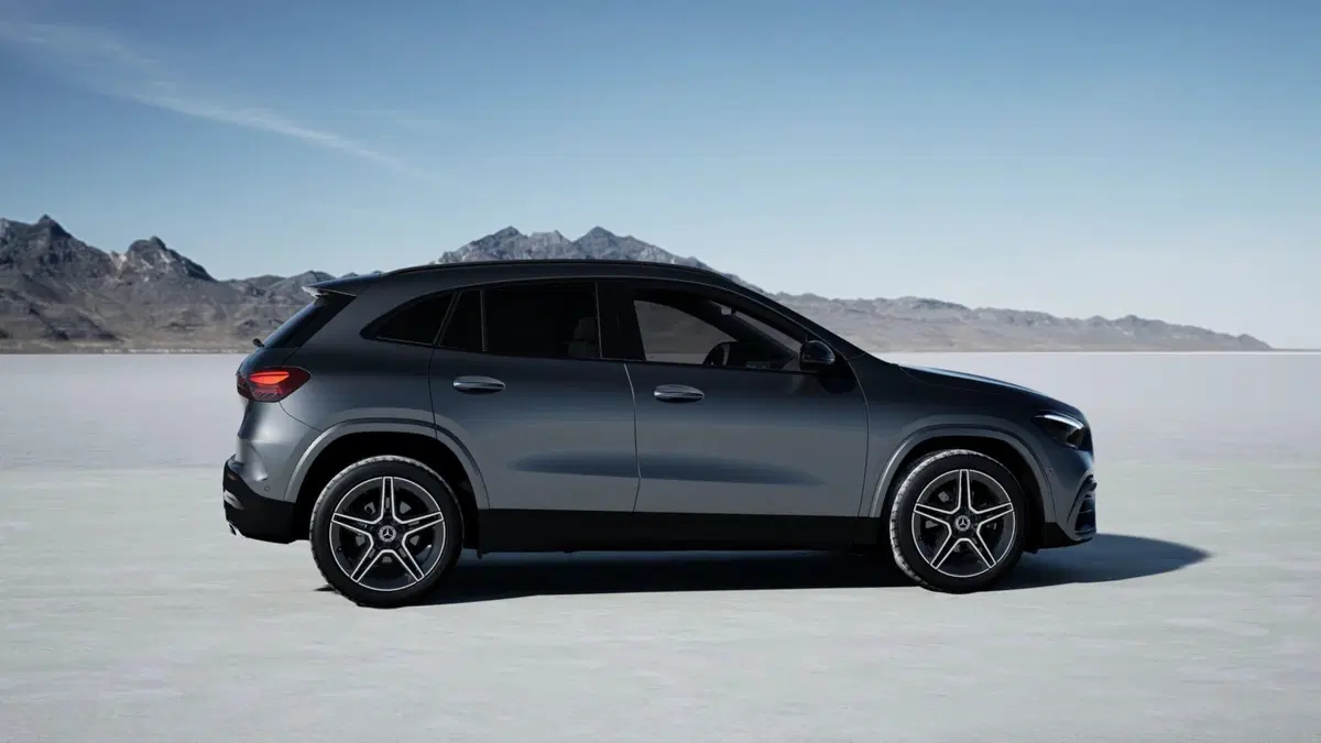 Mercedes-Benz GLA SUV nuova a Pescara (4)