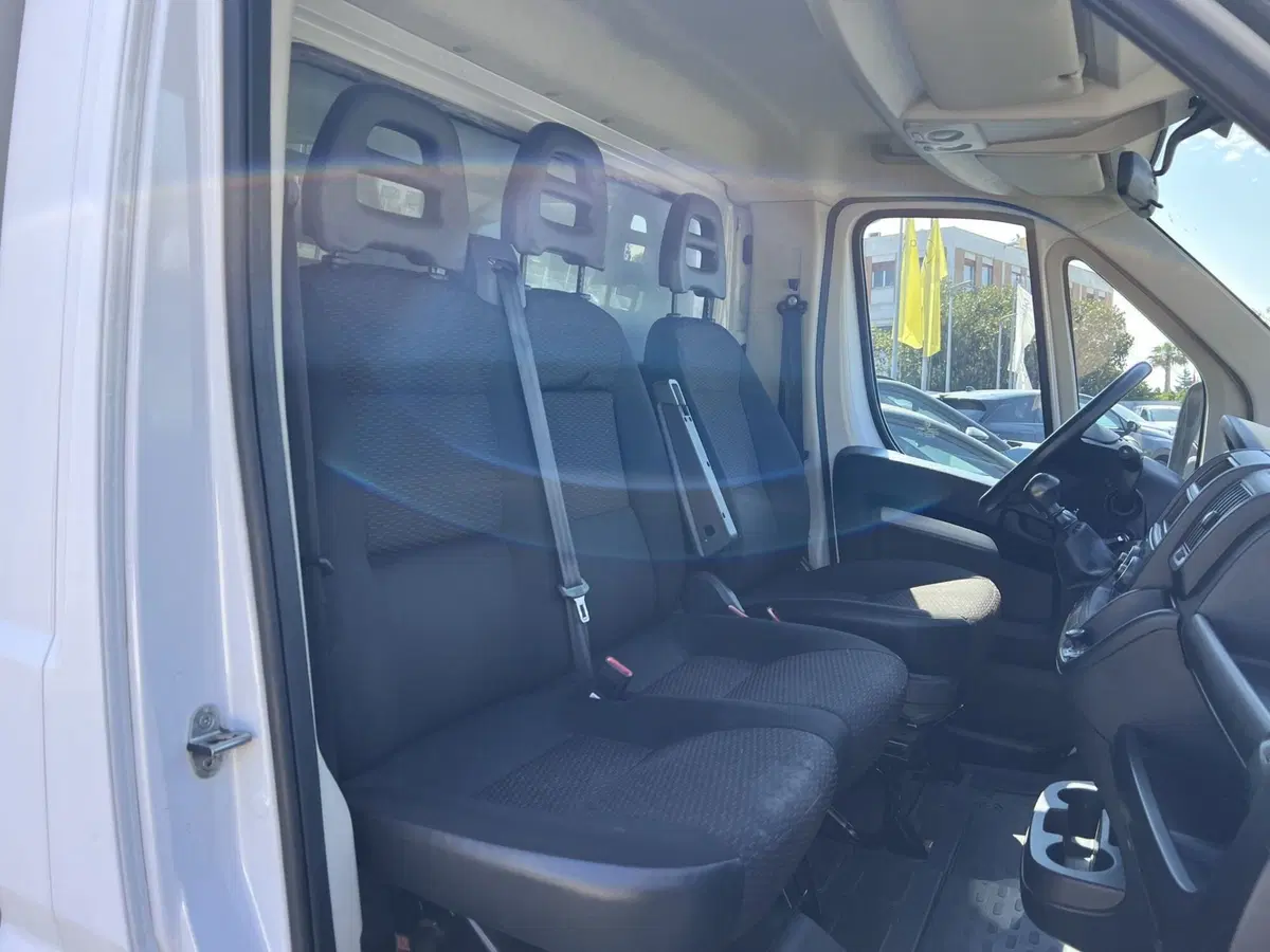 Peugeot Boxer usata a Bari (18)