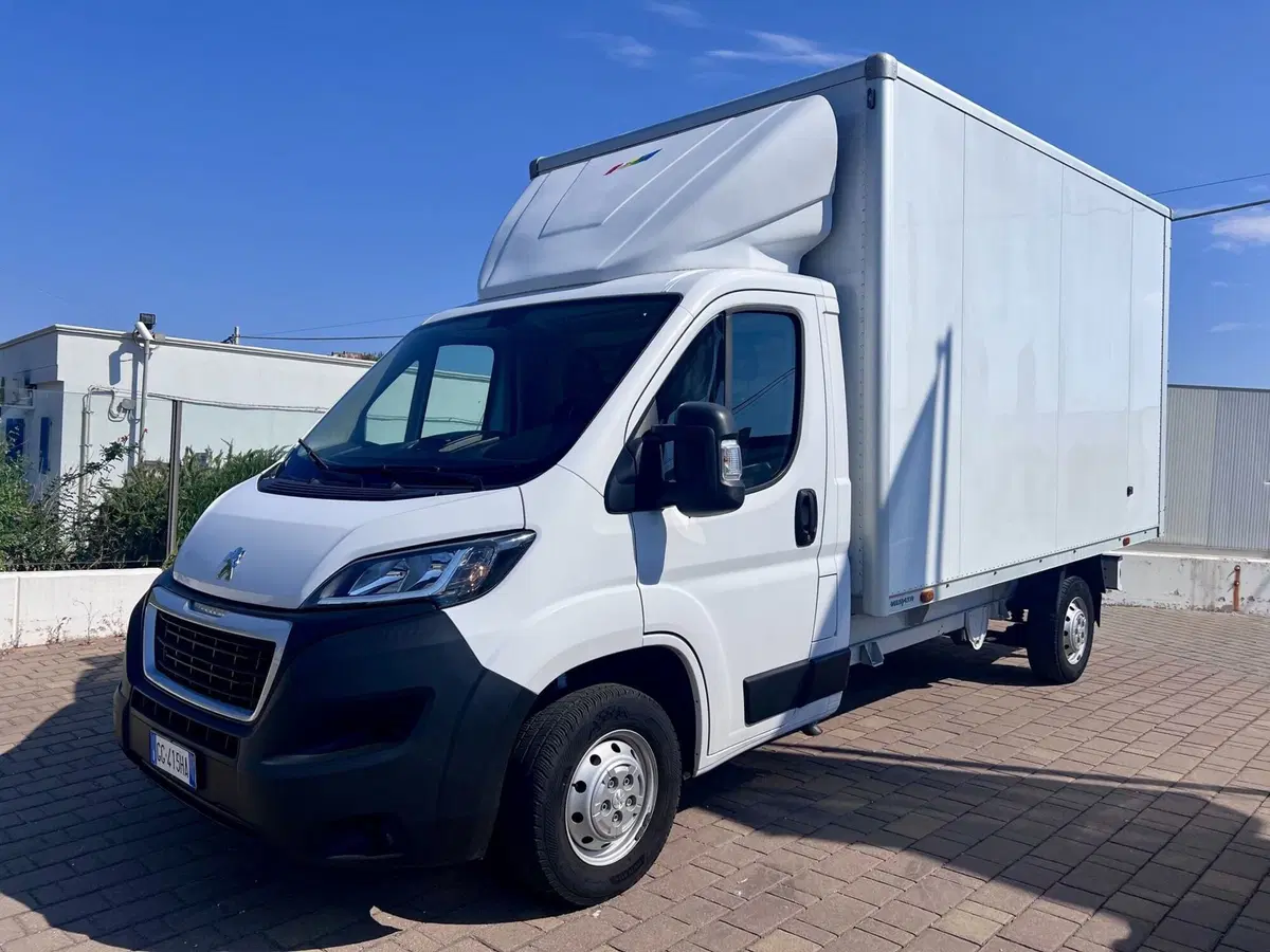 Peugeot Boxer usata a Bari (3)