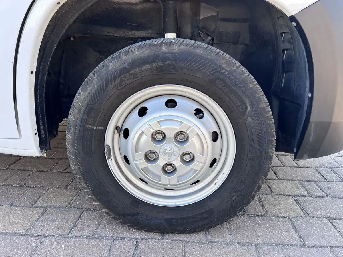 Peugeot Boxer usata a Bari (6)
