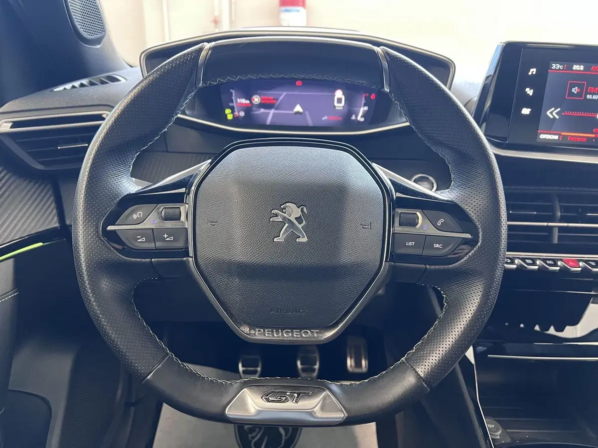 Peugeot 2008 usata a Bari (19)